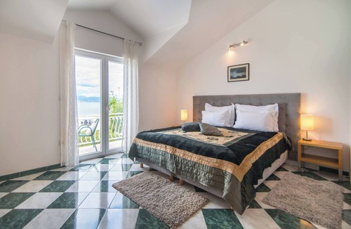 Mirce Villa | Luxury Seafront Villa Casa Mare Brač Heated Pool