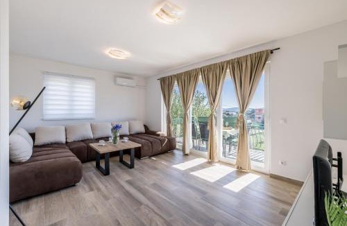 Turanj Apartment | Luxury Stunning view Apartment Josipa