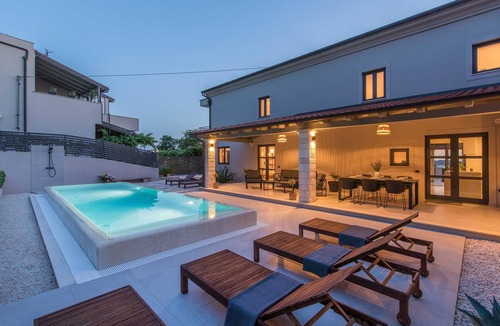 Zelena Villa | Luxury Villa Molindrio