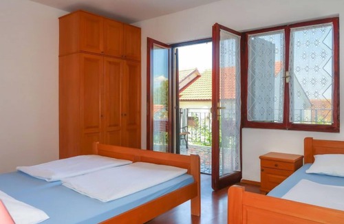 Klimno House | Maravic (MLK161) by Interhome