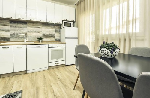 Vir Apartment | Matanovi Dvori by Interhome