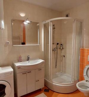 Dugis Apartment | Matea