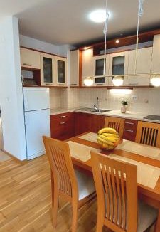 Dugis Apartment | Matea