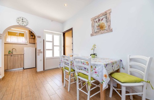Jurandvor Apartment | Meri A4 - Charming 2-Bedroom Apartment for 4 with pool