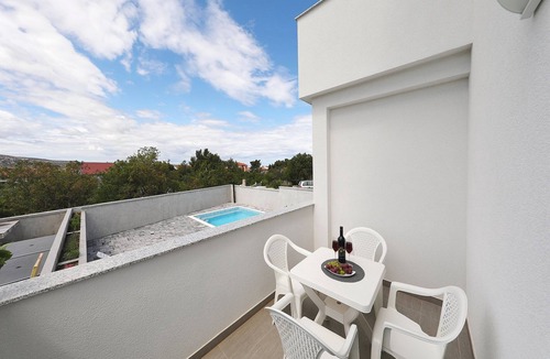Seline Apartment | Modern apartment for 4 people with pool use