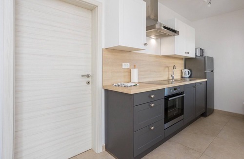 Vantacici Apartment | Modern apartments Jelena close to the beach/Modern two bedroom apartment