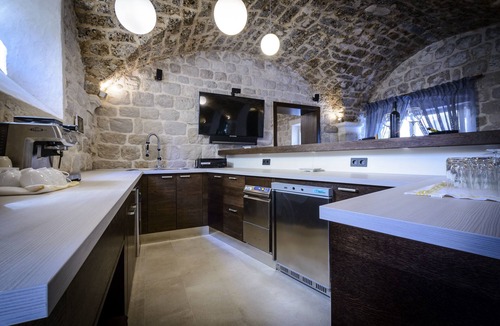 Zaton House | Most luxurious villa in the region, full consigliere service 247