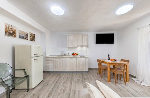 Zvonece Apartment | Nature & Pool Escape - Apartment 1, Zvoneća, Croatia