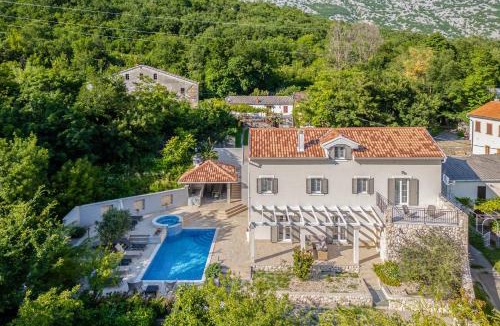 Drivenik Villa | Nature Villa Frangipane with Pool - Happy Rentals