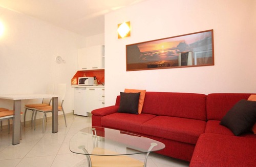 Baska Apartment | Neue Ferienwohnung in Baška mit Eigener Terrasse by Interhome
