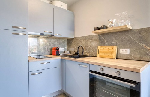 Icici Apartment | Nice apartment for 2 guests with WIFI, A/C, TV, terrace and pets allowed