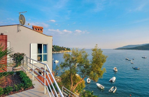 Rabac Apartment | Nice apartment for 2 people with A/C, WIFI, TV and terrace