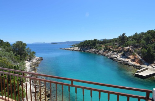 Vrbanj Apartment | Nice apartment for 5 guests with WIFI, TV and balcony