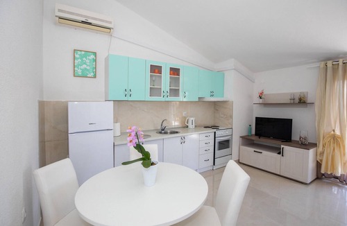 Blace Apartment | Nice apartment in Blace with house sea view