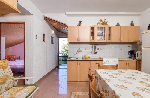 Stinica Apartment | Nice apartment in Jablanac with house sea view