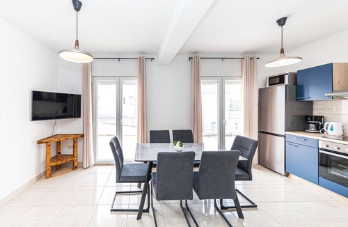 Sevid Apartment | Nice apartment in Sevid with WiFi