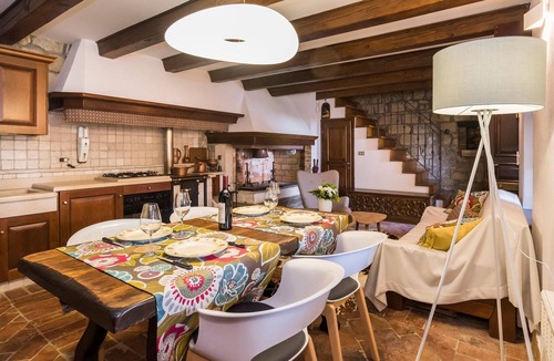 Buje House | Nice home in Buje with sauna