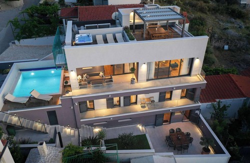 Razanj House | Nice home in Razanj with sauna