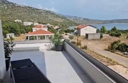 Seline Apartment | One bedroom apartment with a swimming pool Seline, Paklenica (A-23594-a)