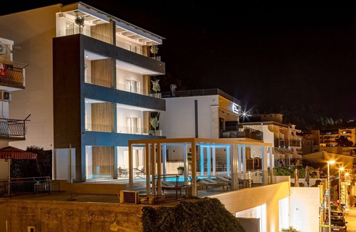 Baska Voda Apartment | One bedroom apartment with balcony and sea view Baška Voda, Makarska (A-23601-b)