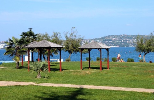 Crveni Vrh Apartment | One bedroom apartment with balcony and sea view Crveni Vrh, Umag (A-27216-a)