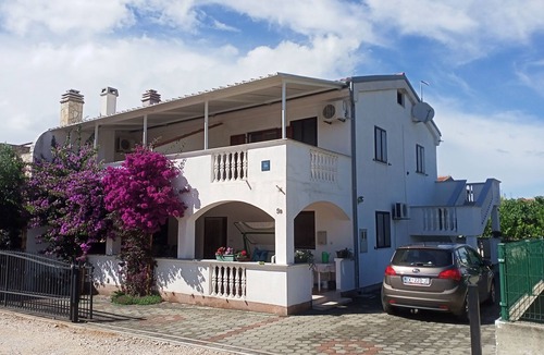 Drage Apartment | One bedroom apartment with terrace Drage, Biograd (A-17392-b)