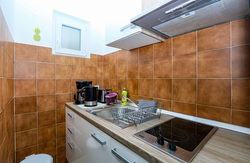 Primosten Apartment | One bedroom apartment near beach Primošten (A-25265-b)