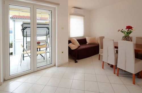Dramalj Apartment | One bedroom apartment with balcony and sea view Dramalj, Crikvenica (A-18990-a)