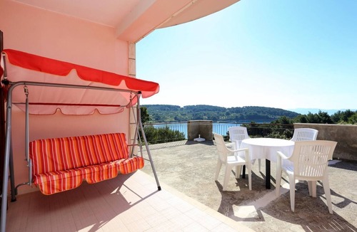 Lumbarda Apartment | One bedroom apartment with terrace and sea view Lumbarda, Korčula (A-4418-c)