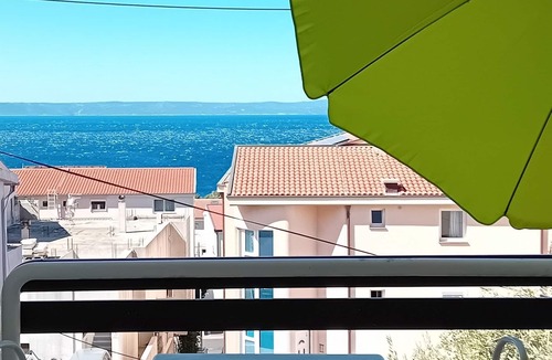 Zelenka Apartment | One bedroom apartment with balcony and sea view Makarska (A-22633-d)