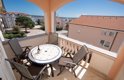 Novalja Apartment | One bedroom apartment with balcony and sea view Novalja, Pag (A-22146-a)