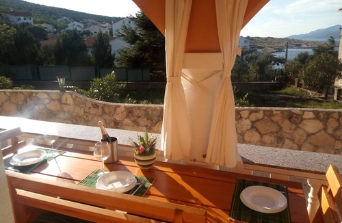 Vinjerac Apartment | One bedroom apartment with balcony and sea view Vinjerac, Zadar (A-5824-b)