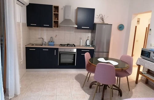 Kustici Apartment | One bedroom apartment with terrace and sea view Kustići, Pag (A-6320-c)
