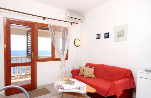 Blato Apartment | One bedroom apartment near beach Prižba, Korčula (A-9229-a)