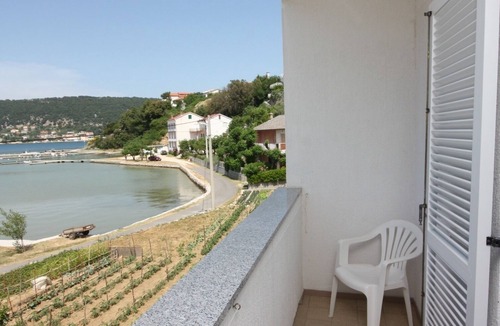 Supetarska Draga Apartment | One bedroom apartment near beach Supetarska Draga - Donja, Rab (A-2001-c)