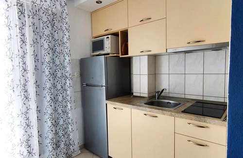 Zivogosce Apartment | One bedroom apartment with balcony and sea view Živogošće - Porat, Makarska (A-6807-b)