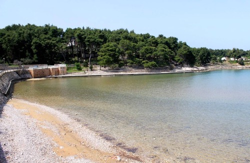 Pitve Apartment | One bedroom apartment with air-conditioning Pitve, Hvar (A-22114-a)