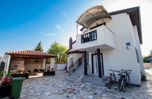 Vodnjan Apartment | One bedroom apartment with balcony Pula (A-22040-c)