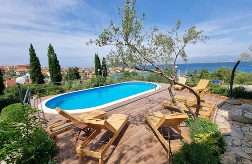 Kali Apartment | One bedroom apartment with balcony and sea view Kali, Ugljan (A-14116-b)