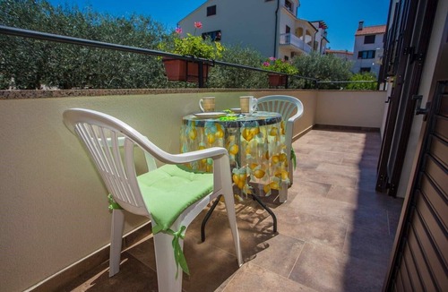 Tar Apartment | One-Bedroom E2 with Balcony in Tar
