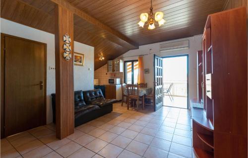 Krusevo Apartment | Pet Friendly Apartment In Susnjar Ii, Krusevo