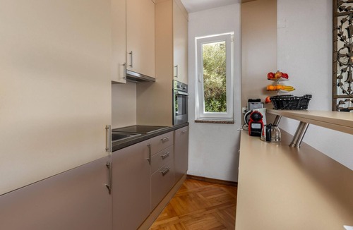 Banjol Apartment | Pet friendly apartment in Banjol with WiFi