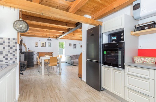 Zminj House | Pet friendly home in Krnicari