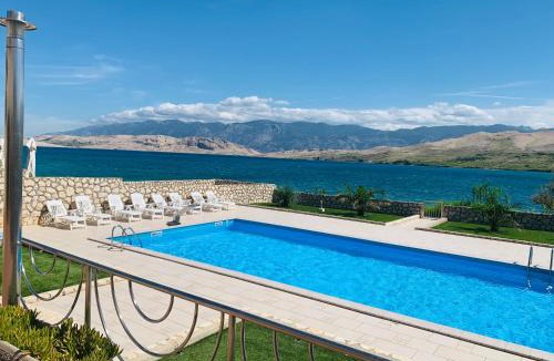 Pag Apartment | Pool apartment Antonia