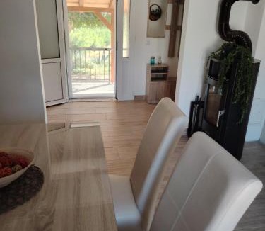 Razvode Villa | Prominska Bajka