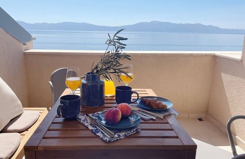 Zaostrog Apartment | Relaxation with a view and close to the beach, Zaostrog VistaBlu