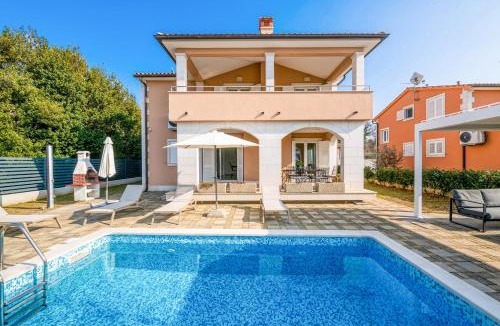 Valdebek Villa | Resort Villas Lotus