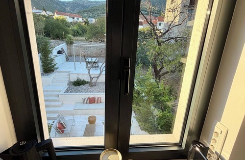 Bol Apartment | Sea View 2-bedroom apartment in the heart of Bol!
