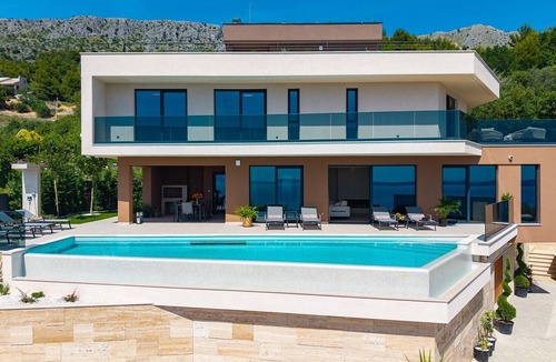 Podstrana Villa | Seaview Villa Allure, Luxurious 4 en-suite bedroom Retreat with panoramic sea views