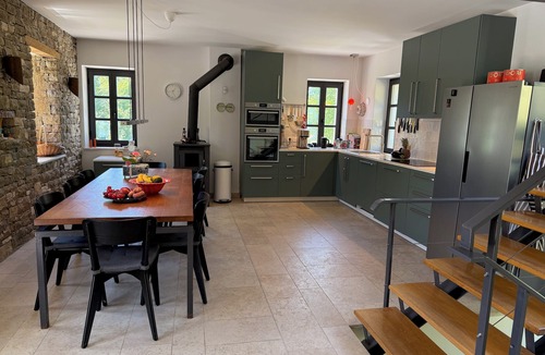 Sveti Bartol Villa | Secluded large Villa, Pool 4x8m, home Cinema, 25 min. from Beach. EV charging